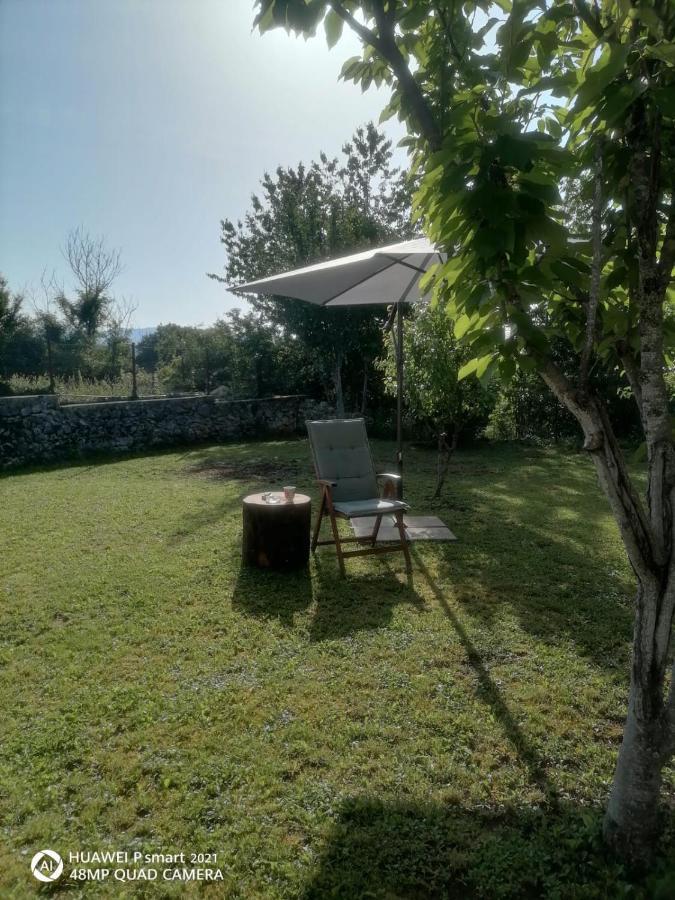 Vila Kalista Jurdani Exteriér fotografie